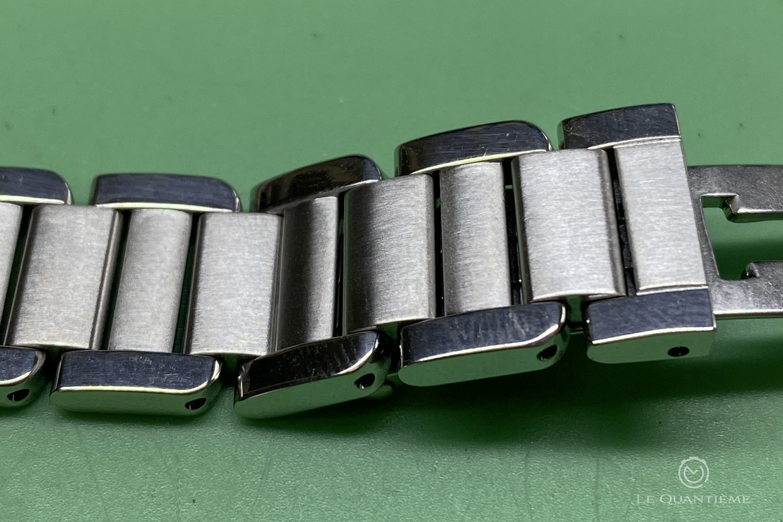 Polissage d'une Cartier Tank - Mai 2023