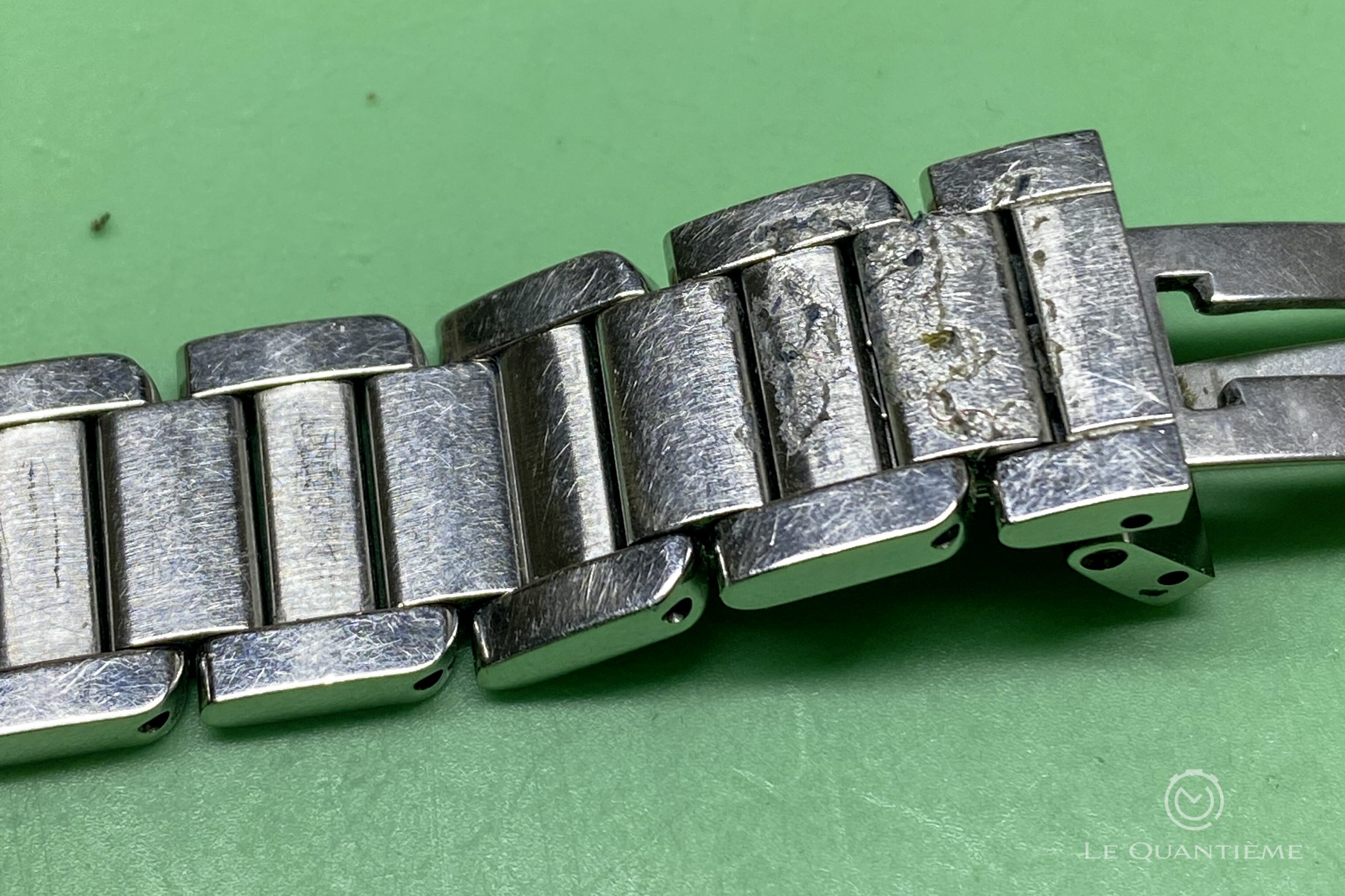 Polissage d'une Cartier Tank - Mai 2023